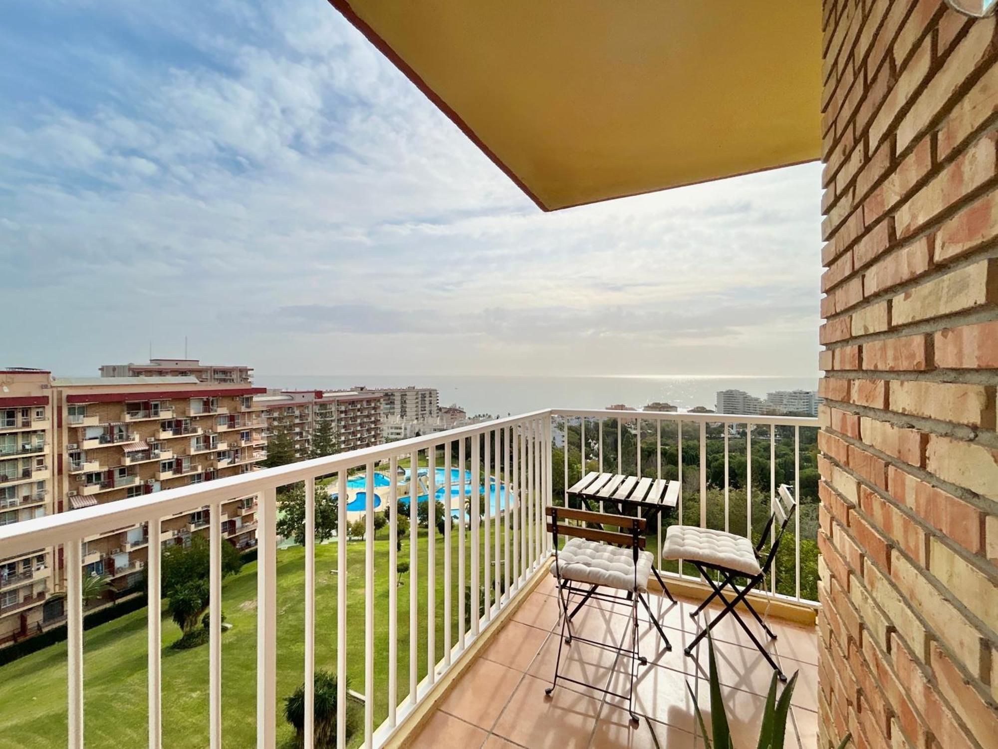 Acogedor Apartamento En Benalmadena Vistas Ngoại thất bức ảnh