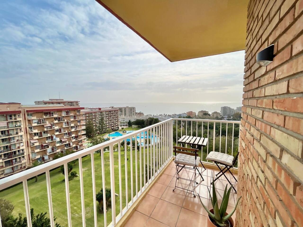 Acogedor Apartamento En Benalmadena Vistas Ngoại thất bức ảnh