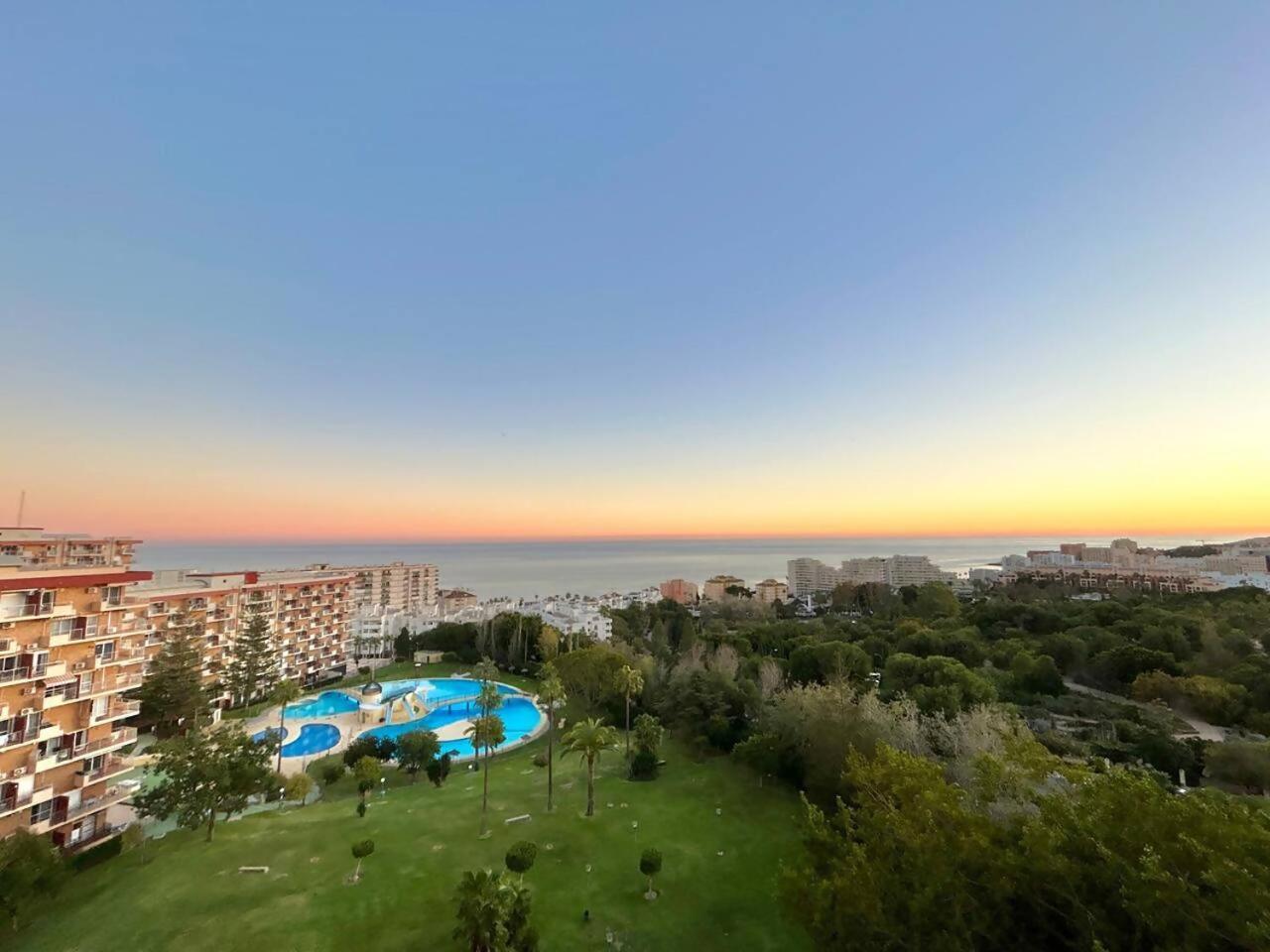 Acogedor Apartamento En Benalmadena Vistas Ngoại thất bức ảnh